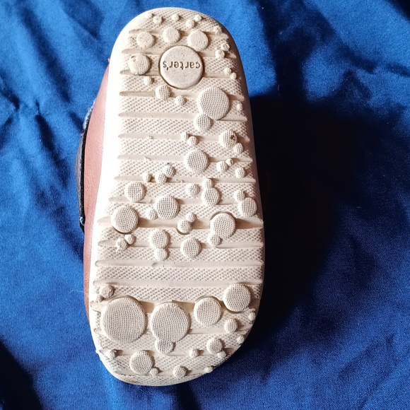 Carter's baby shoes - Picture 7 of 7